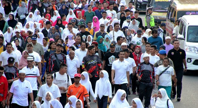 Ribuan Peserta Fun Walk Semarakkan Peringatan Isra Mikraj di Pematangsiantar
