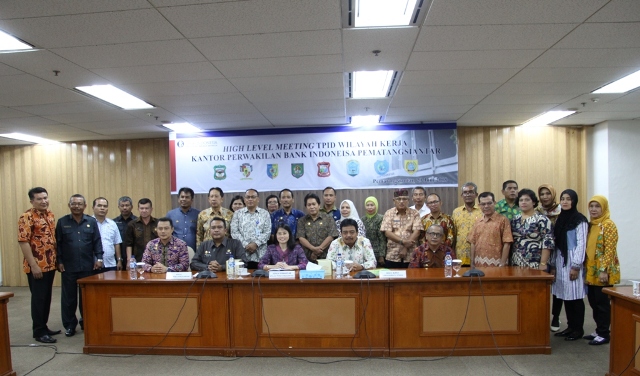 Sekda Buka Pertemuan Tingkat Tinggi TPID se-Wilayah Kerja KPW BI Pematangsiantar