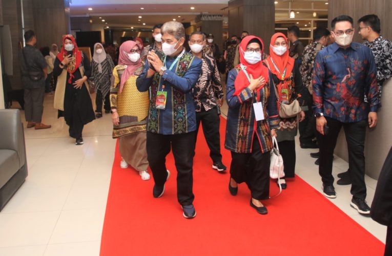 Plt Wali Kota Pematang Siantar Hadiri Welcome Dinner Bersama Wali Kota dari Seluruh Indonesia